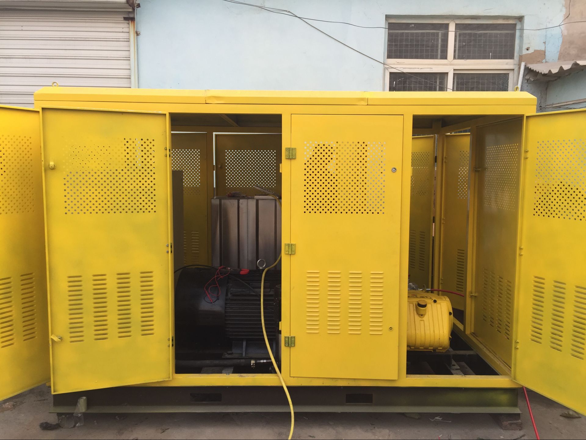 超高壓清洗機(jī) 高壓清洗機(jī) 超高壓清洗機(jī) 高壓清洗機(jī)